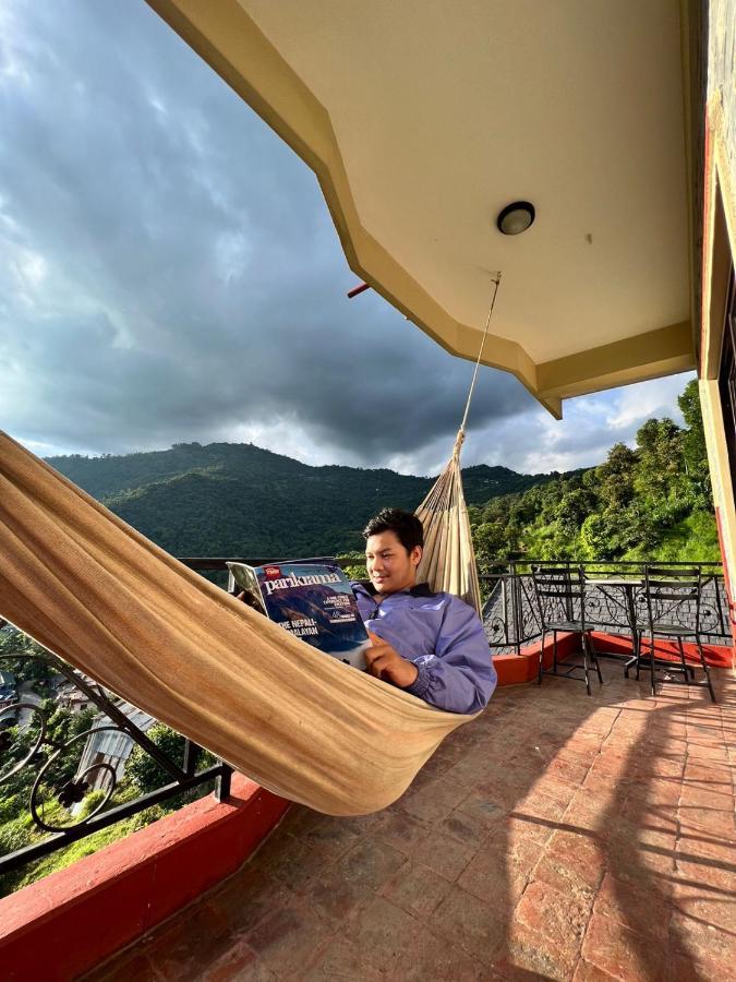 Green Hills Yoga Retreat Pokhara Exterior foto
