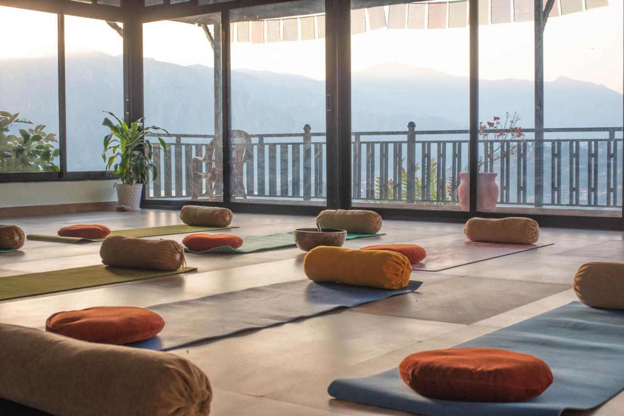 Green Hills Yoga Retreat Pokhara Exterior foto